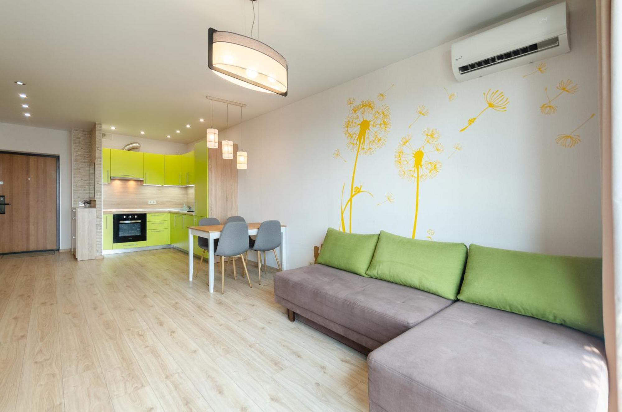 Petrovdom 41B-59B-90B-77B Stunning City View Apartments At Rc Kvartet, Central Railway Station Kiev Exteriör bild