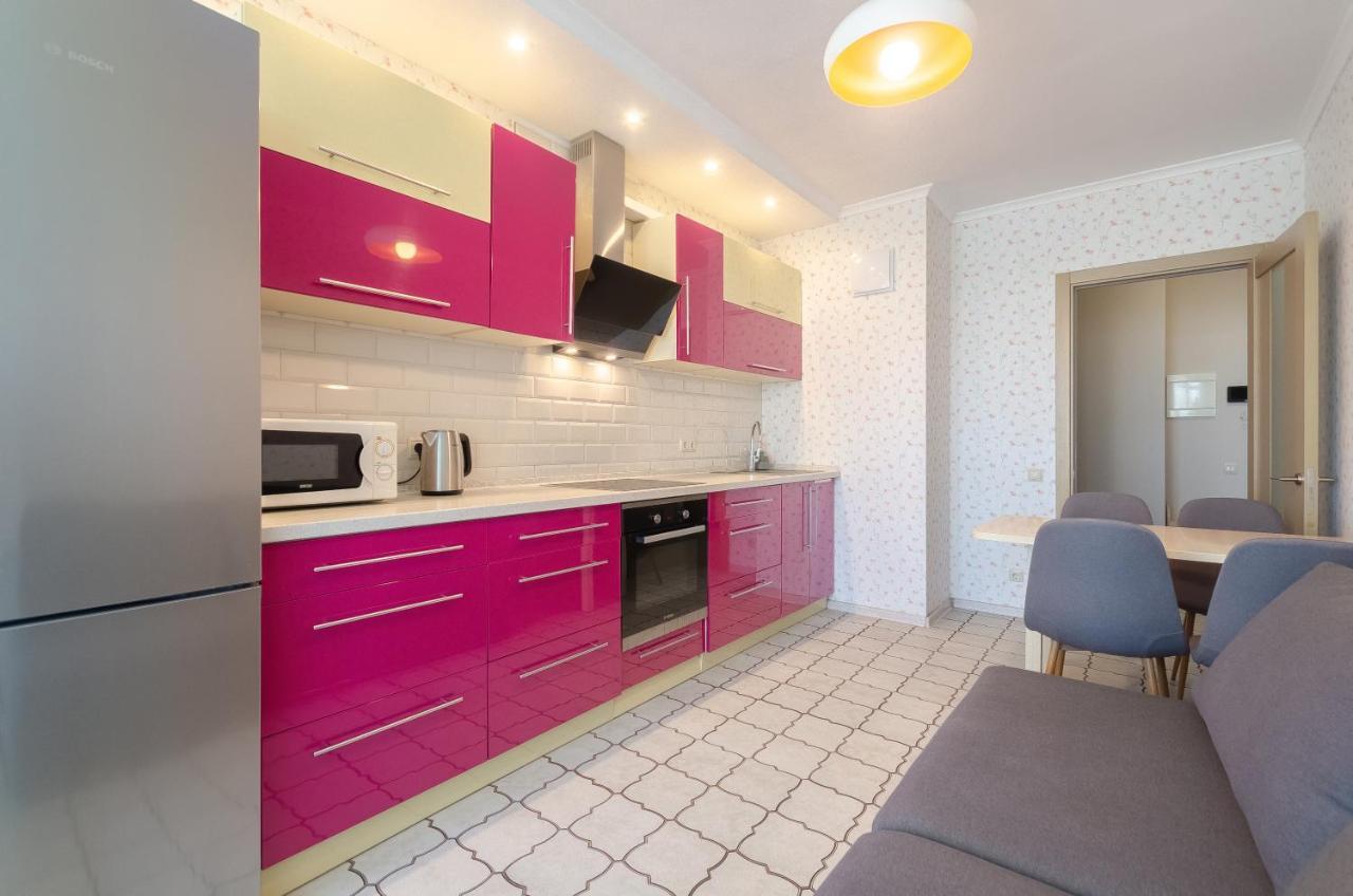 Petrovdom 41B-59B-90B-77B Stunning City View Apartments At Rc Kvartet, Central Railway Station Kiev Exteriör bild