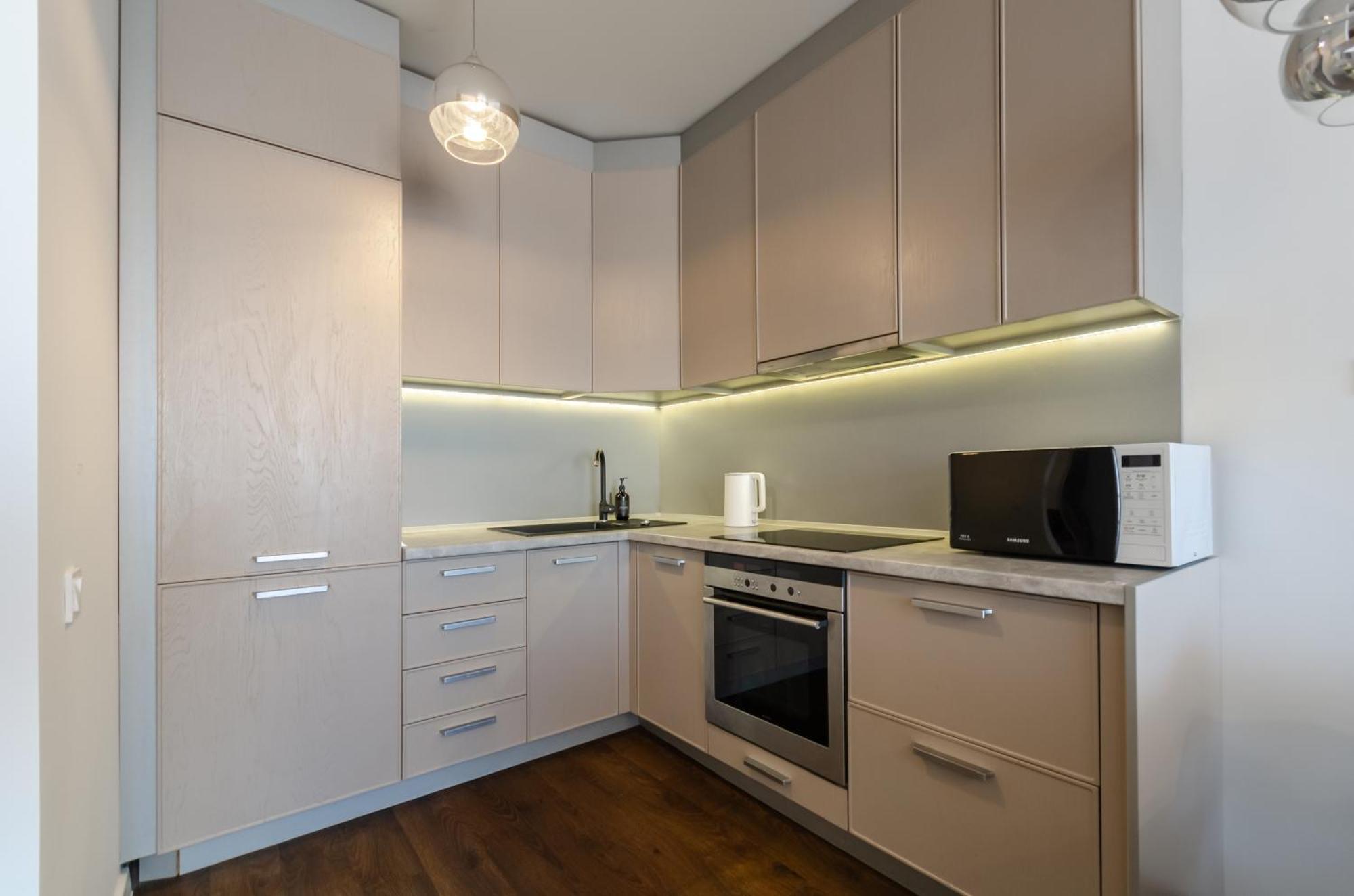 Petrovdom 41B-59B-90B-77B Stunning City View Apartments At Rc Kvartet, Central Railway Station Kiev Exteriör bild
