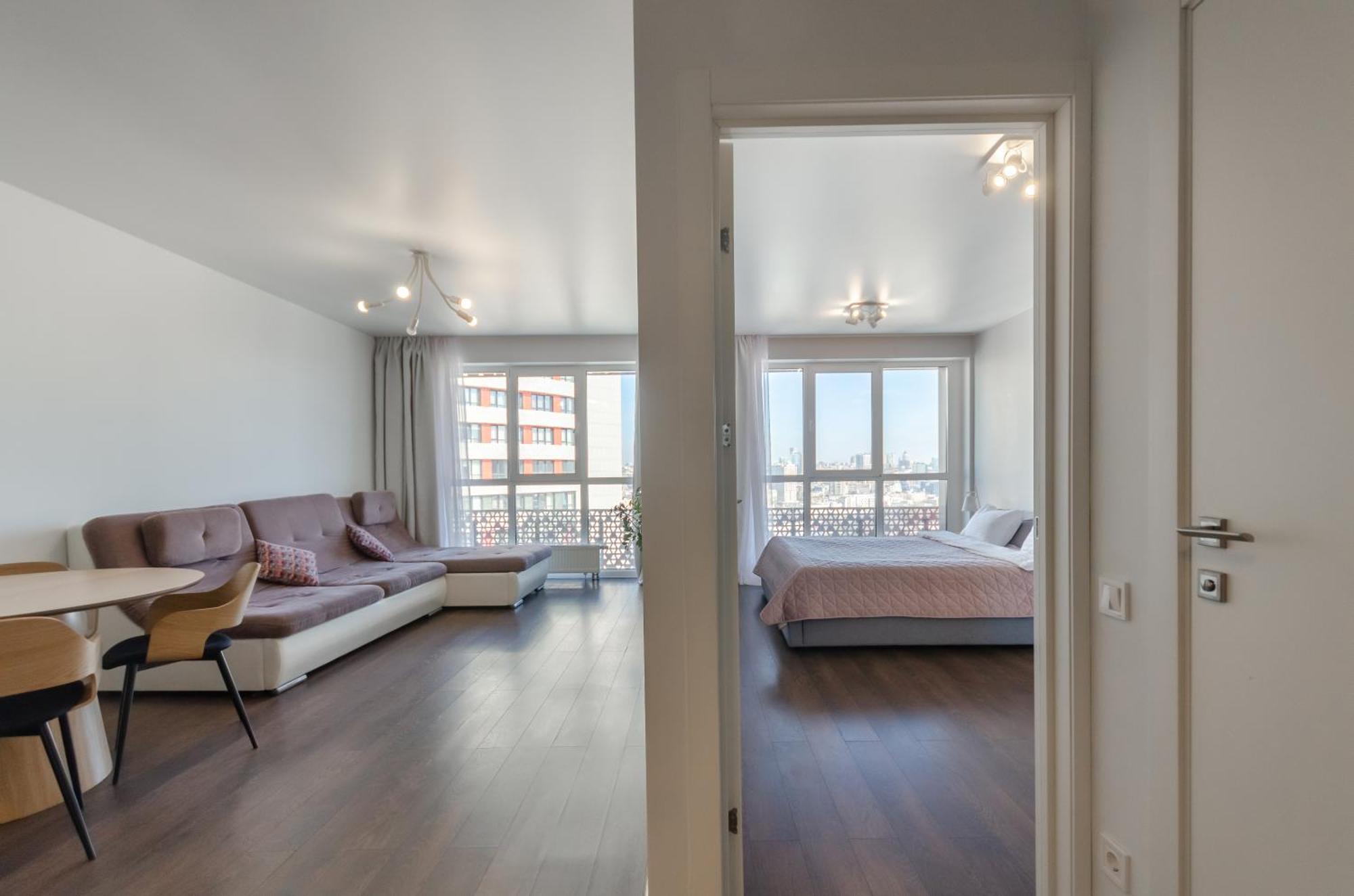 Petrovdom 41B-59B-90B-77B Stunning City View Apartments At Rc Kvartet, Central Railway Station Kiev Exteriör bild