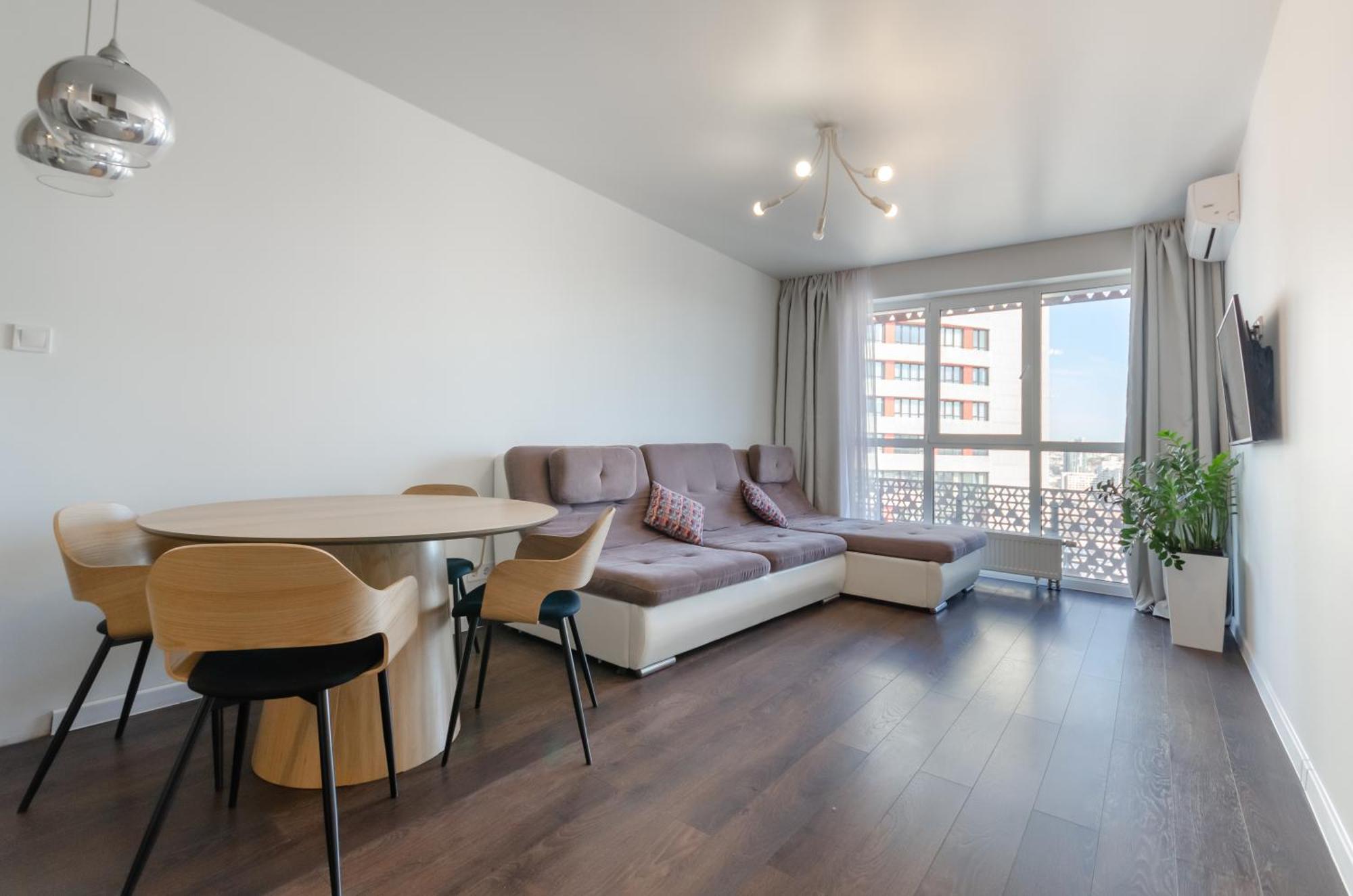 Petrovdom 41B-59B-90B-77B Stunning City View Apartments At Rc Kvartet, Central Railway Station Kiev Exteriör bild