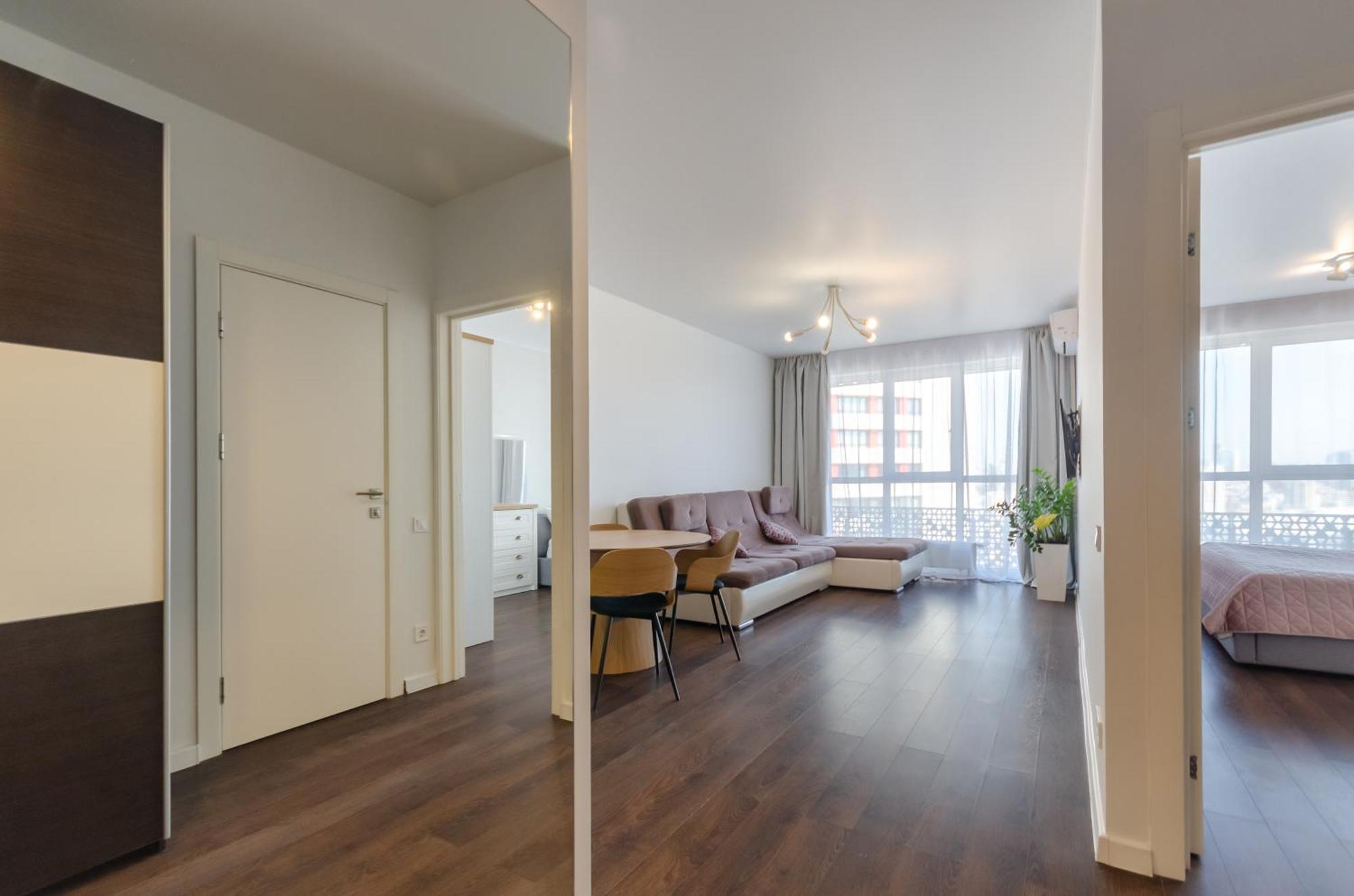 Petrovdom 41B-59B-90B-77B Stunning City View Apartments At Rc Kvartet, Central Railway Station Kiev Exteriör bild